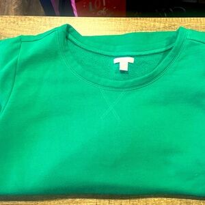 Size large, Old Navy, quarter sleeve, vibrant green shirt